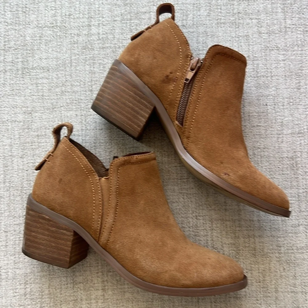 Steve Madden Rader Booties - Picture 2 of 5